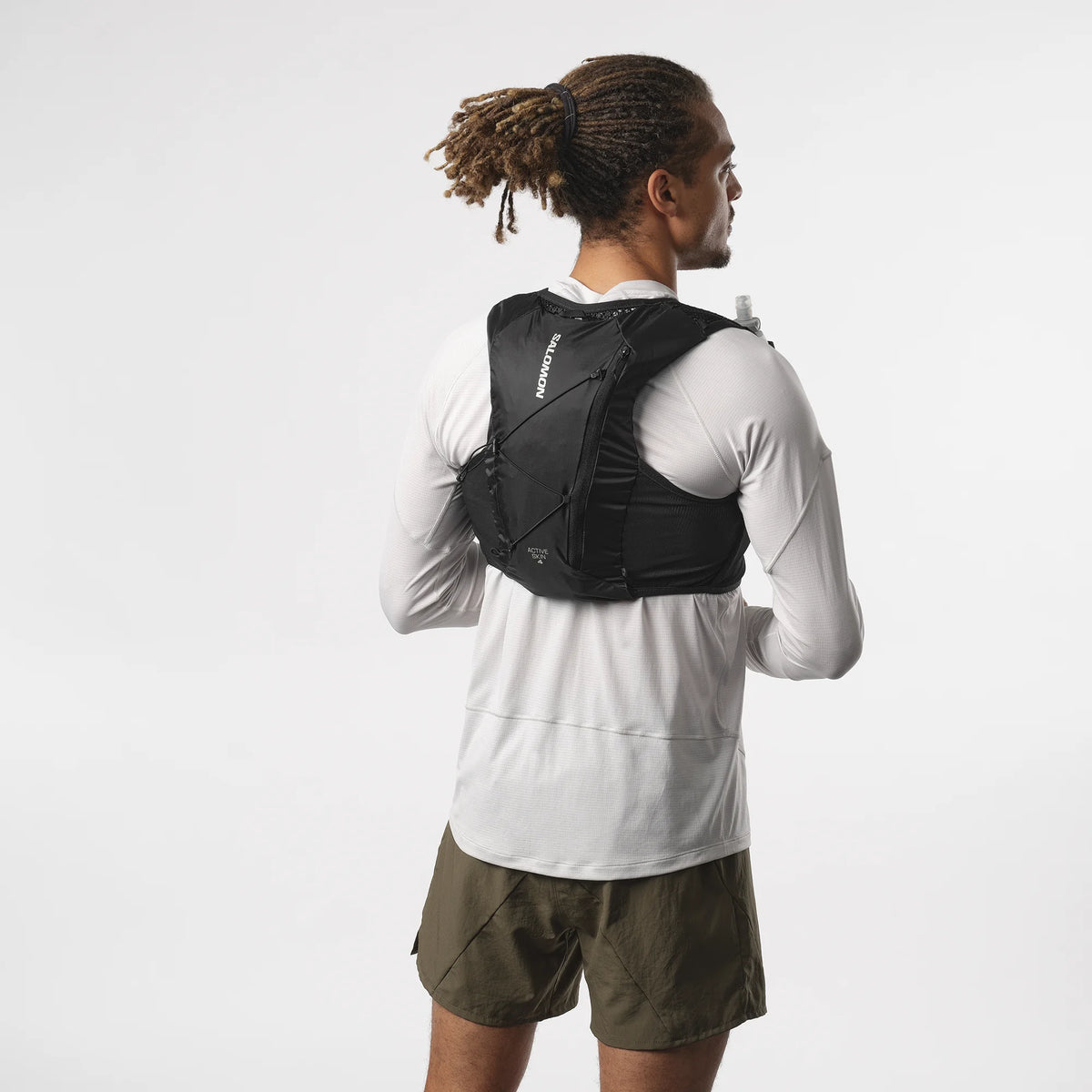 Chaleco de hidratación Salomon Active Skin 4 Negro, detalle del sistema de ajuste